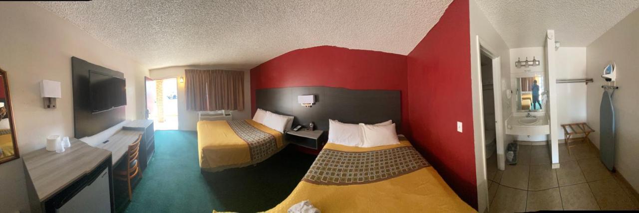 Windsor Inn Lake Havasu City Exterior foto