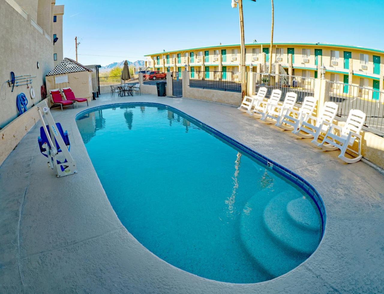 Windsor Inn Lake Havasu City Exterior foto