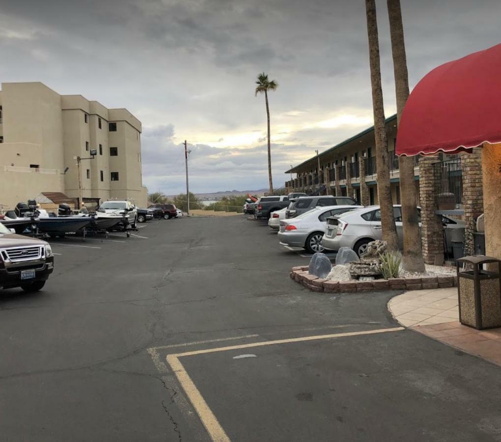 Windsor Inn Lake Havasu City Exterior foto